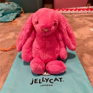 Jellycat Rare Retired Hot Pink Bashful Bunny BNWT HTF